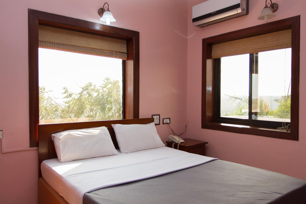 Westwood Residence Goa - The Boutique Hotel Mapusa Exteriör bild